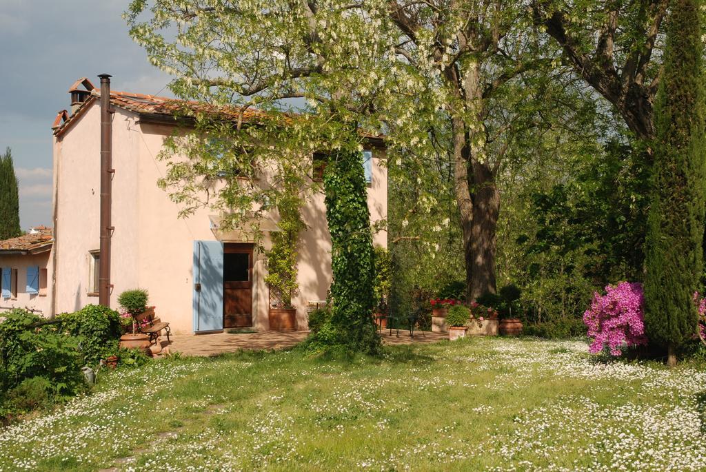 Appartamento Con Patio Privato E Giardino Tra Pisa E Firenze Palaia Habitación foto